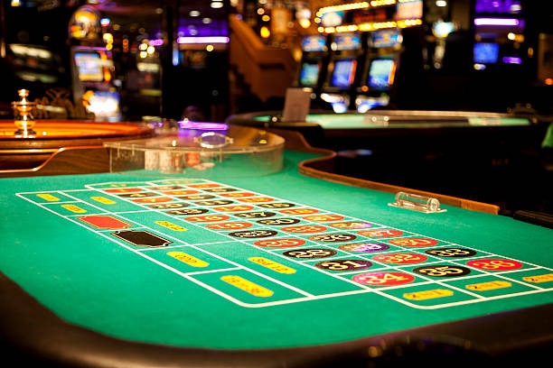 gilaslot88 platform interface showing slots, live dealer, and sportsbook sections
